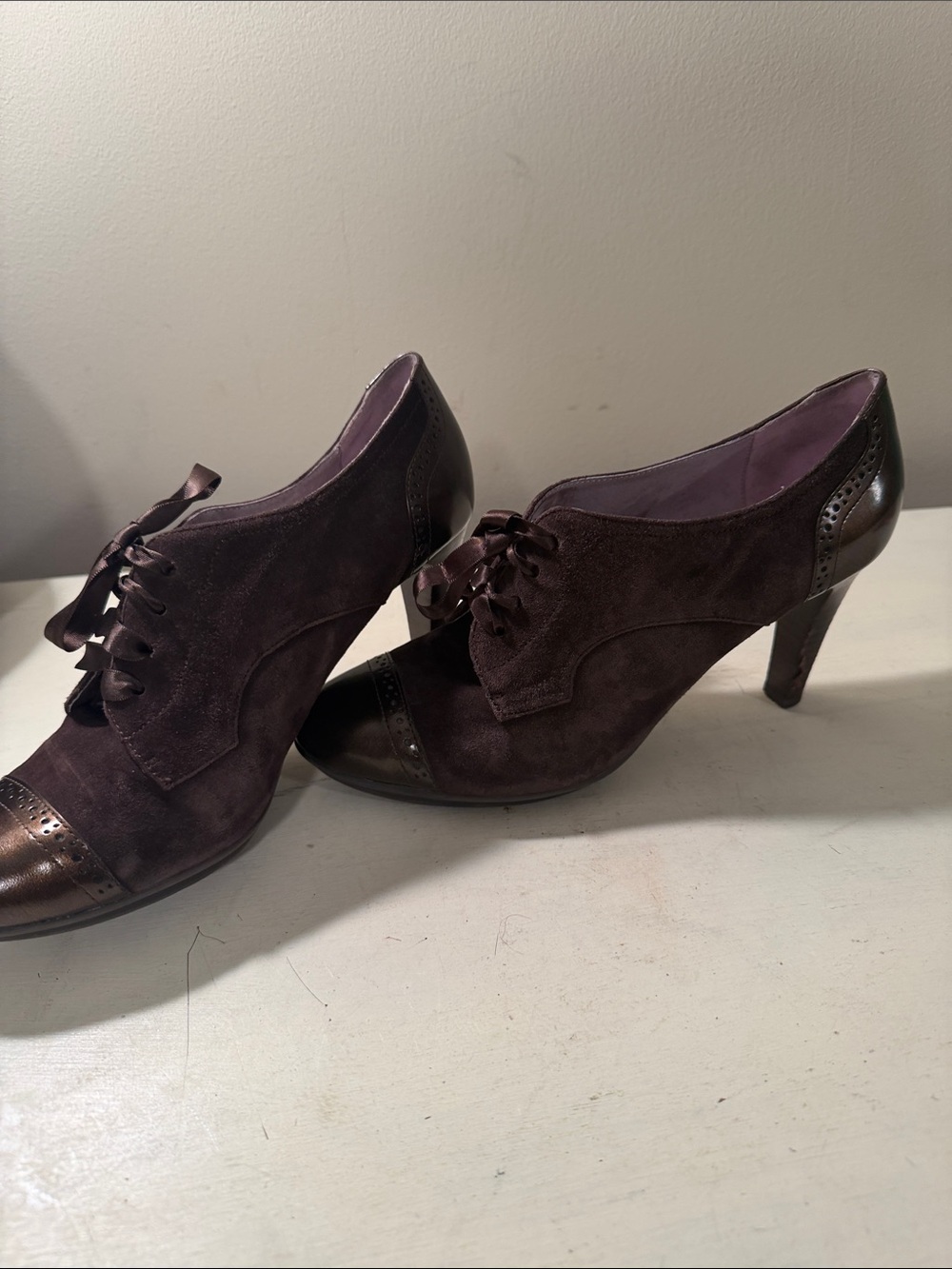 Johnston & Murphy Plum Suede Lace-Up Heeled Oxfords